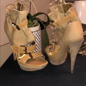 Bebe Safari Heels - Camel